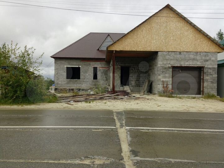 Дом 380 м² на участке 11 сот.