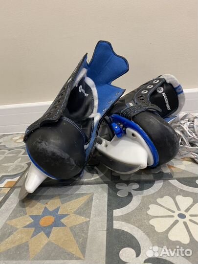 Коньки детские 29-33 (с механизмом меняющим размер