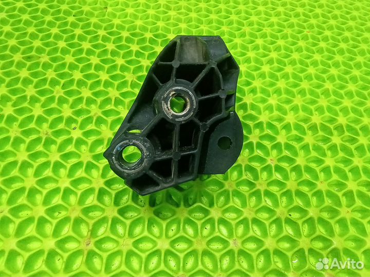 Кронштейн крепления троса кпп Renault Arkana 2021