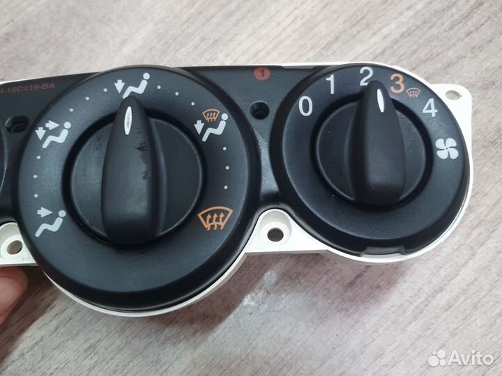 Блок управления отопителем ford focus 1
