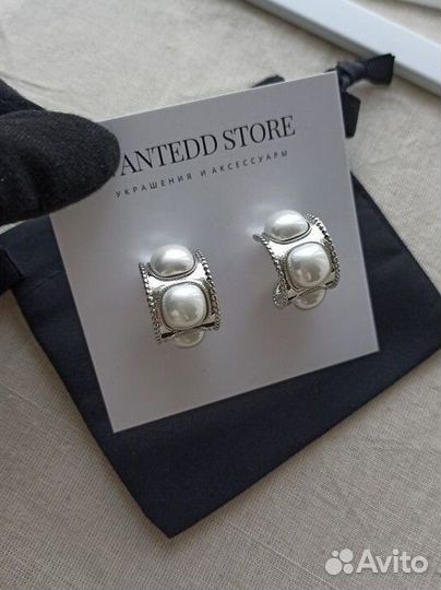 Серьги крупные стильные