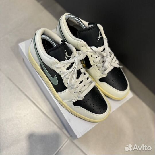 Кроссовки Nike Air Jordan 1 Low Jade Smoke