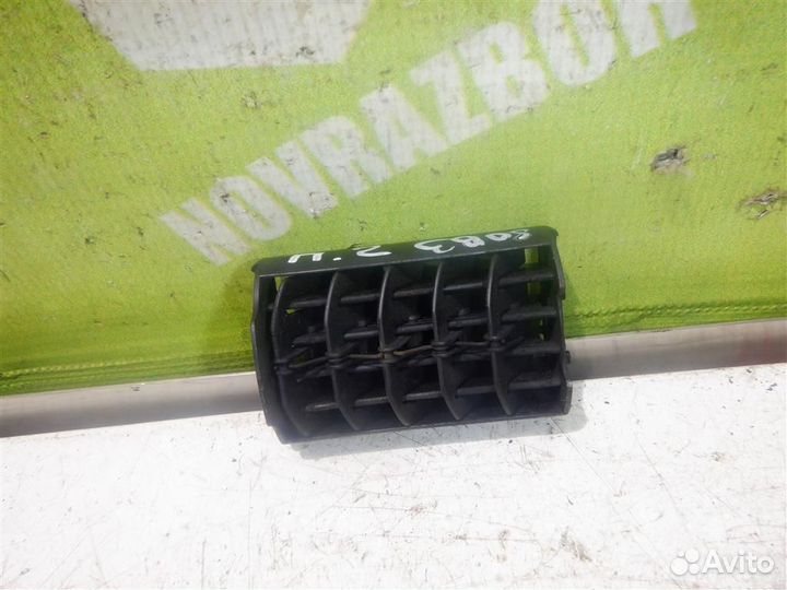 Дефлектор воздушный Ауди 80 90 Б3