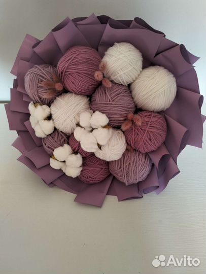 Букет из пряжи