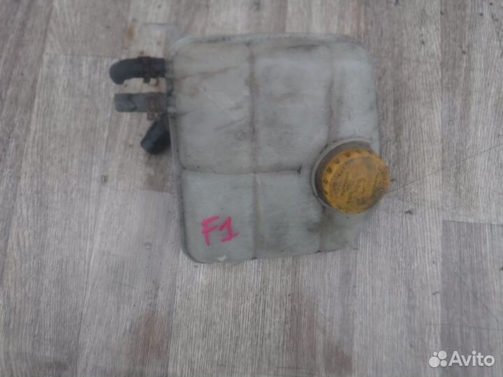 Бачок расширительный Ford Focus 1 2002