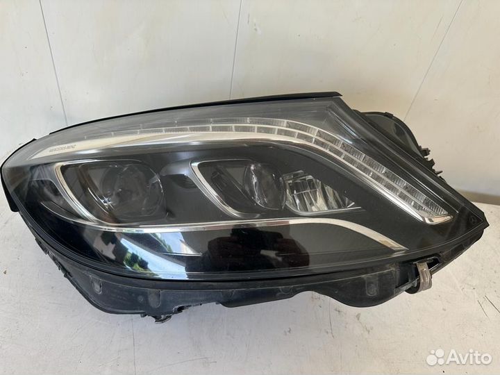 Задние фонари на Мерседес222