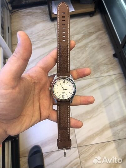 Наручные часы и Зажигалка