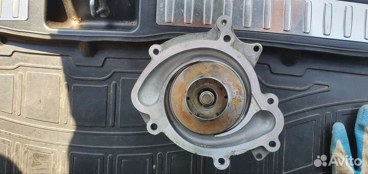 Помпа mercedes ml w166