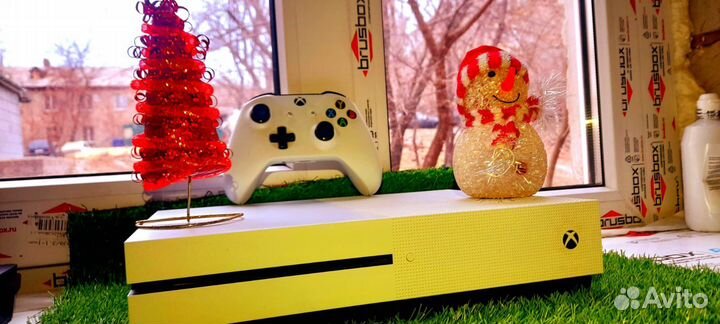 Xbox One s + 100 игр