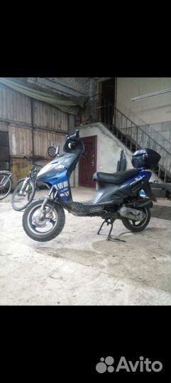 Продаю скутер stels tactic 100