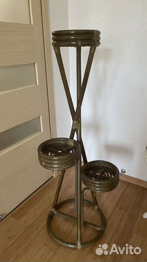 Подставка для цветов напольная