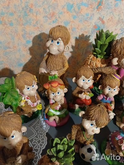 Обезьяна фигурка