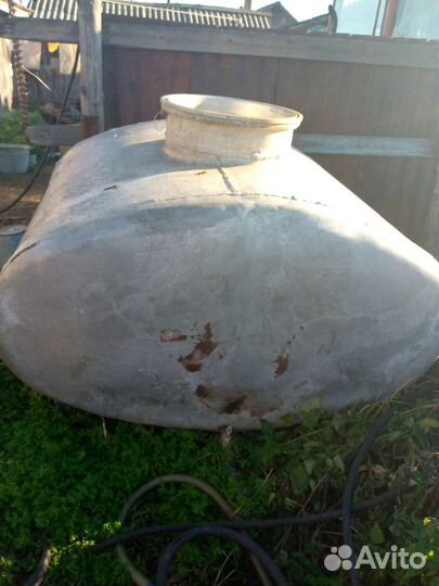 Бочка из алюминия для воды ёмкостью 1650л