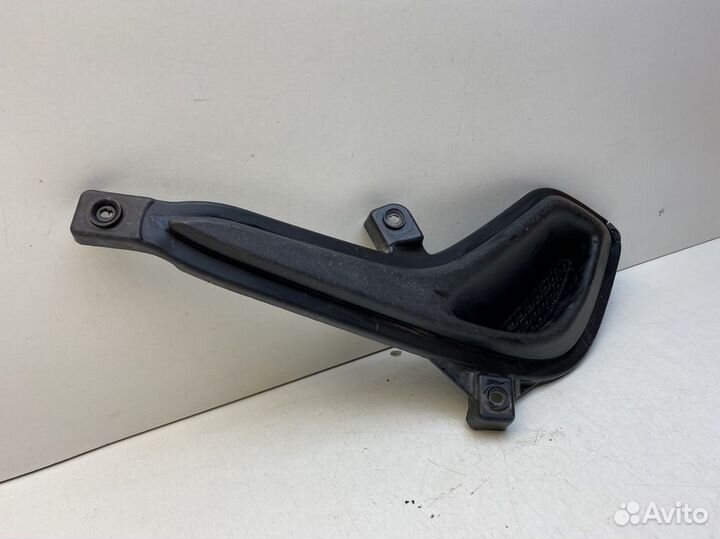 Решётка в бампер левая Hyundai Solaris 2010-2017