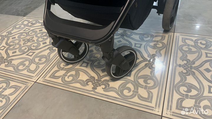 Прогулочная коляска carello bravo