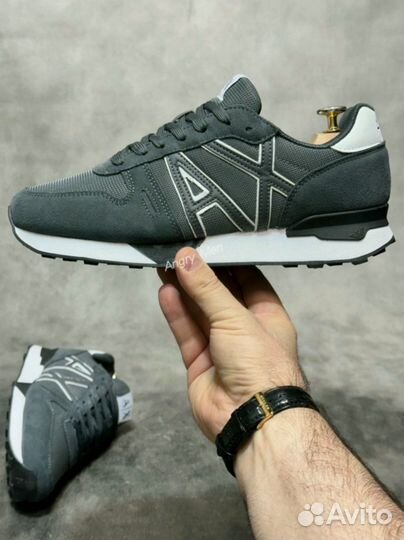 Кроссовки Armani