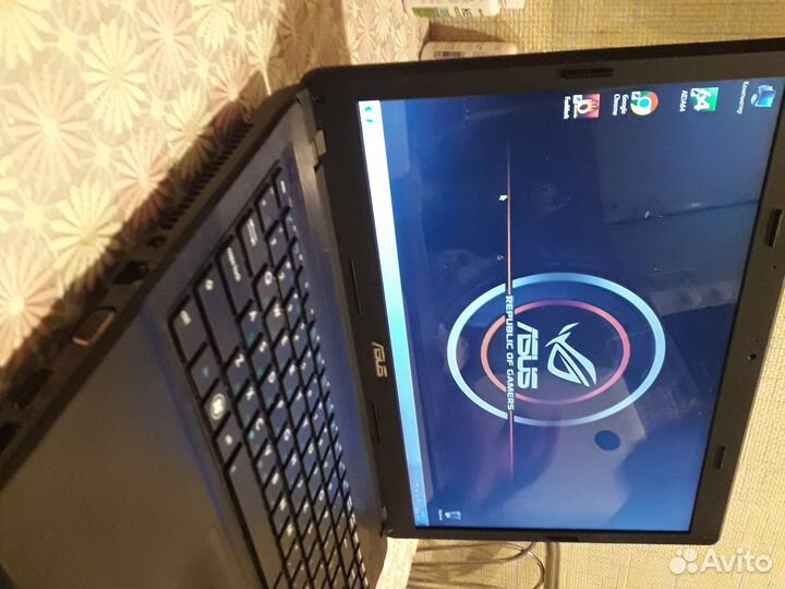 Ноутбук Asus x54hr/intel i5/ati 7470m/ssd+hdd