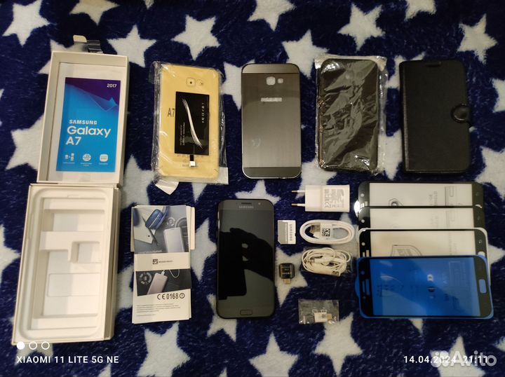 Samsung Galaxy A7 (2017) SM-A720F/DS, 3/32 ГБ
