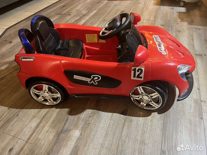 Детский электромобиль