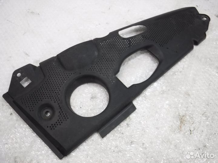 Накладка моторного отсека