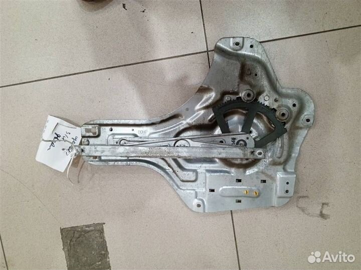 Стеклоподъемник задний левый электрический щитово