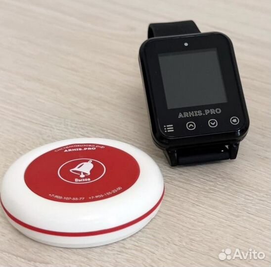 Кнопка вызова официанта и часы пейджер Элит