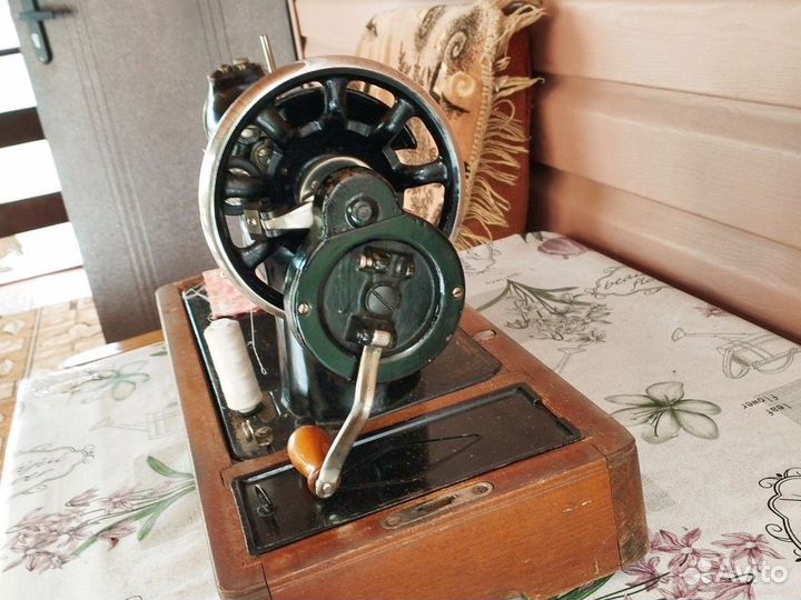 Швейная машинка подольская ручная СССР