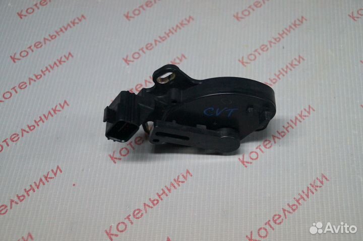 Nissan 31918-8E000 Переключатель селектора CVT MCV