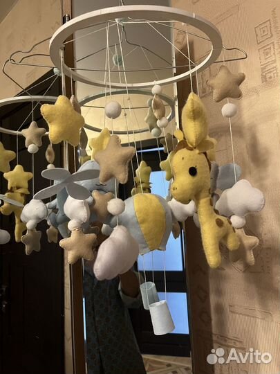 Мобиль (подвеска с фигурками) на кроватку