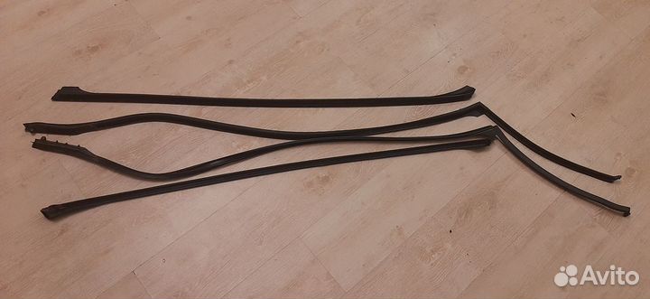 Уплотнитель двери комплект BMW 5-Series E60