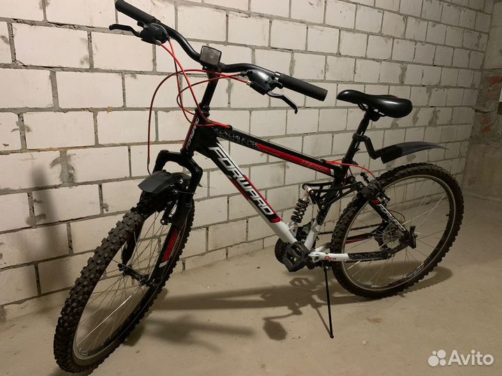 Спортивный горный велосипед как новый