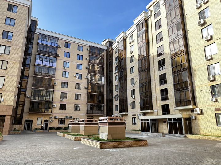 4-к. квартира, 153,5 м², 8/8 эт.