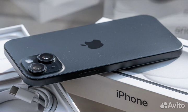 iPhone 15, 128 ГБ