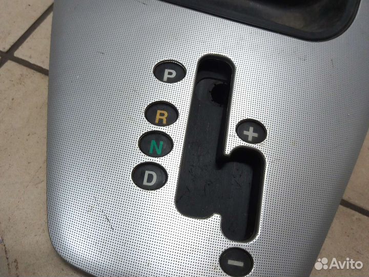 Накладка селектора АКПП Hyundai tucson 1