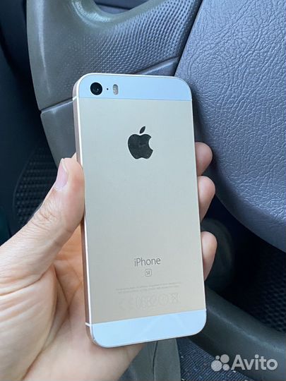 iPhone SE, 64 ГБ