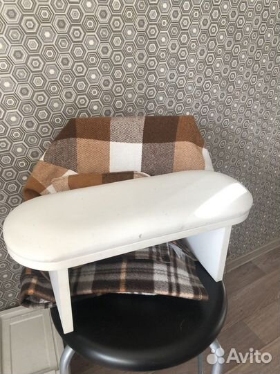 Подставка для рук маникюрная