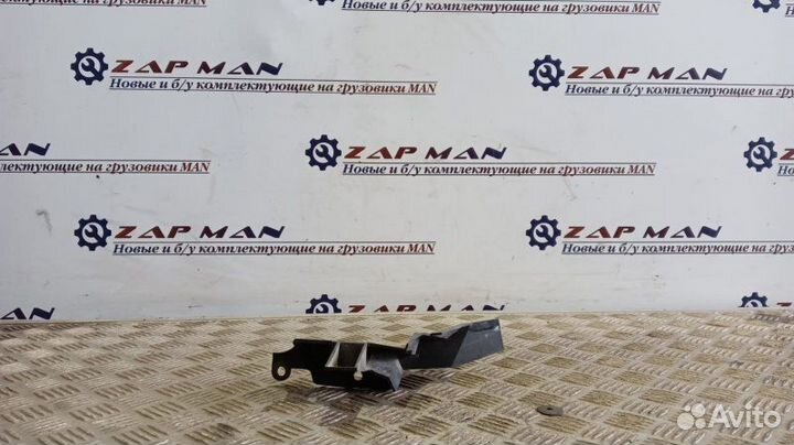 Кронштейн обтекателя кабины левый Man Tgl