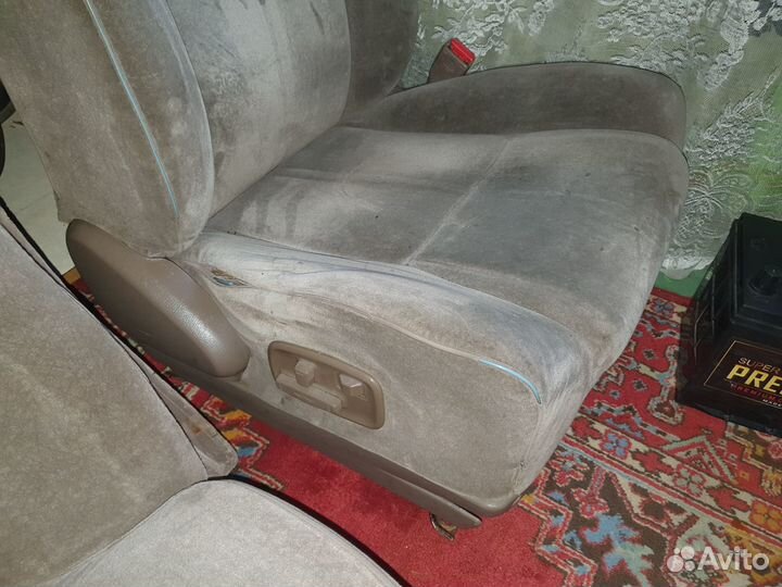 Сиденья Crown GS131