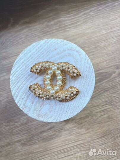 Брошь Chanel