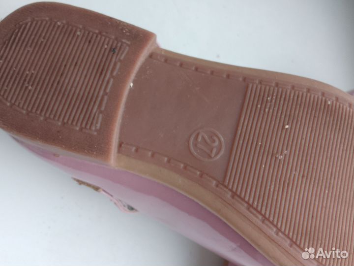Туфли на девочку размер 22
