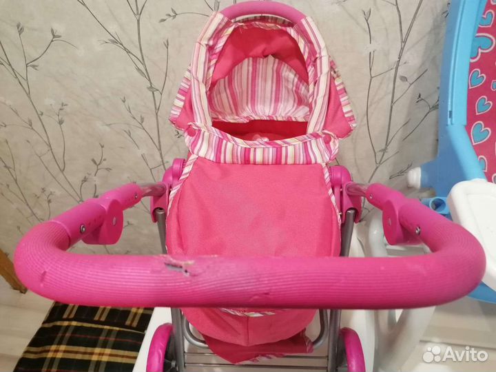 Коляска, кроватка, игрушечная гладильная доска