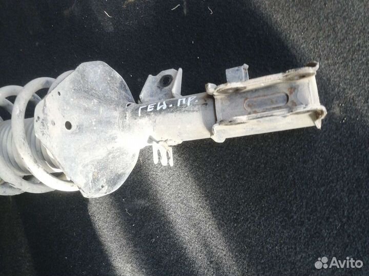 Стойка передняя правая Huyndai Getz гетц