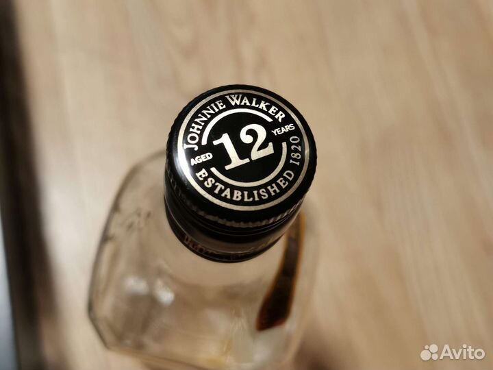 Бутылка коллекционная johnnie walker Black label