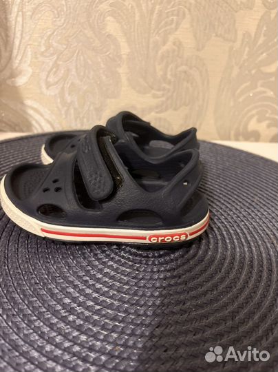 Сандалии crocs c4