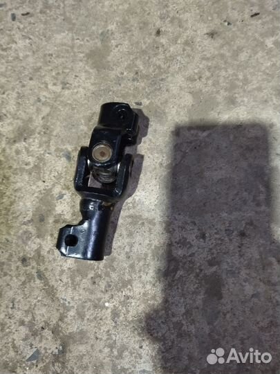 Рулевой карданчик caldina carina corona калдина195