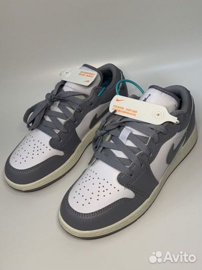 Nike Air Jordan 1 Low оригинал 553560-053