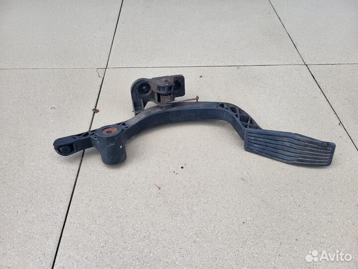 Педаль газа Kia Cerato 1