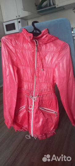 Вессенняя куртка-ветровка для девочки на рост 158