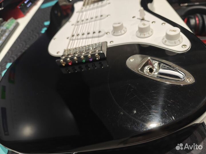 Электрогитара fender squier stratocaster