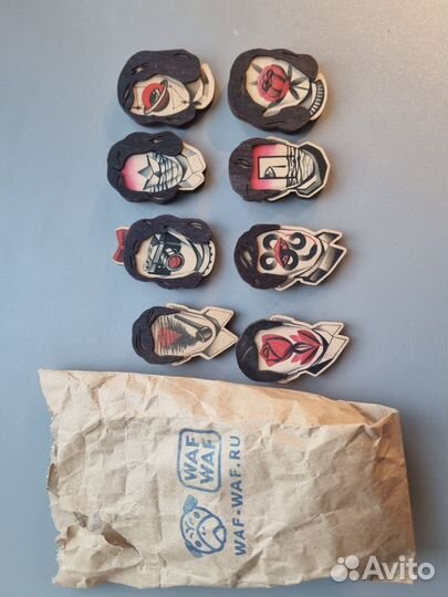 Деревянные значки waf-waf